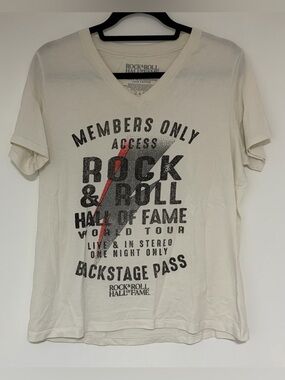 Rock & Roll Members Only White V-neck T-shirt Size Large